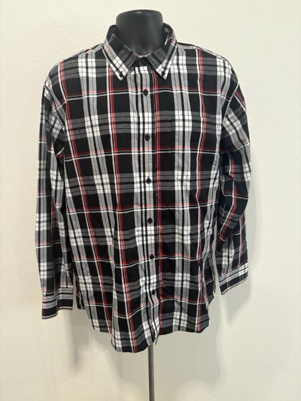 Geoberti Mens XL Shirt Black White Red Plaid Button Front Pocket  Long Sleeve